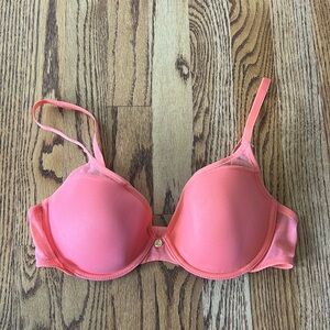 Natori Bra Size 34B Underwire lightly lined Salmon